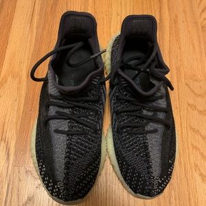 Yeezy  men’s size 9